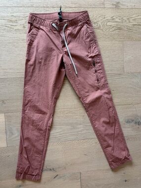 Vuori Women's Ripstop pants